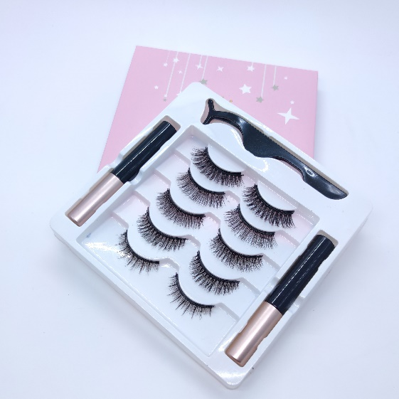 Magnetic Eyelashes with Eyeliner - The Ultimate Beauty Hack